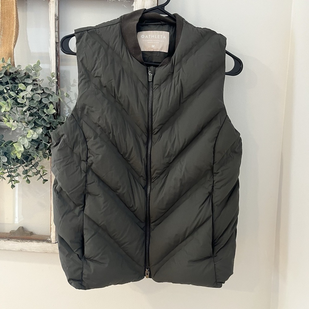 Athleta Inlet Vest Arbor Olive Green Size M water repellent fill goose down‎ - Picture 4 of 9
